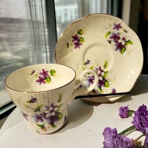 Vtg Royal Albert Bone China Purple Violets Teacup & Saucer England